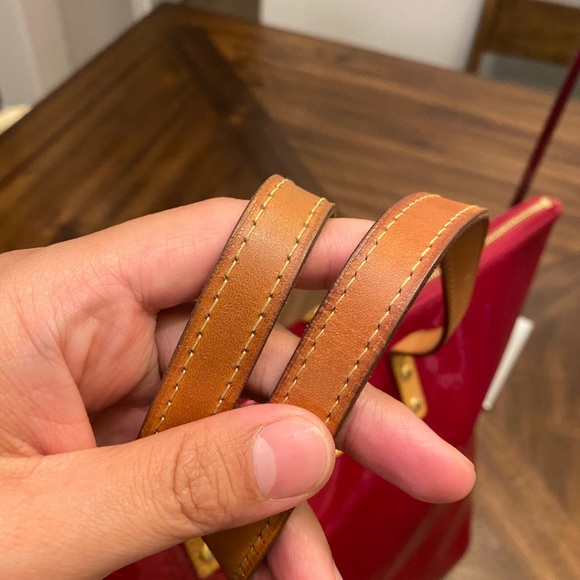 Louis Vuitton Signature Logo Date code stamp - Picture 9 of 12